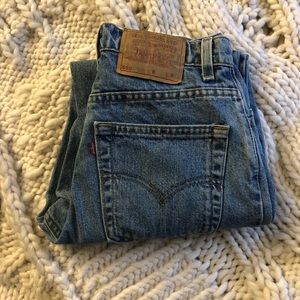 Sold❤️ Vintage Levi’s 550